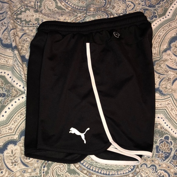 Kids Puma Shorts - Picture 2 of 2